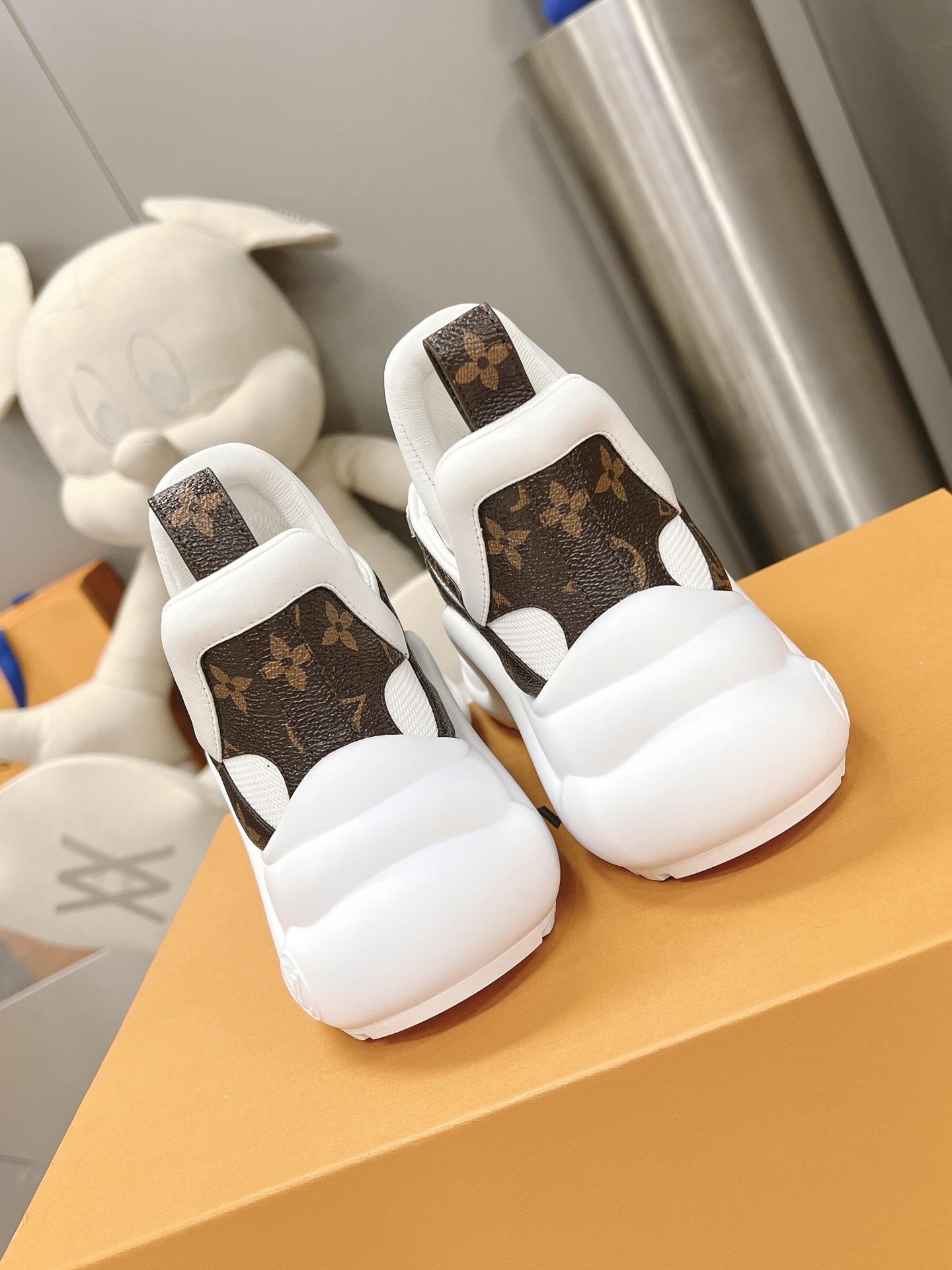 Women's high heels